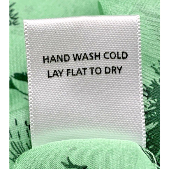 Fervour Women’s Blouse Size S Button Down Green With Black Prints. - Picture 8 of 9